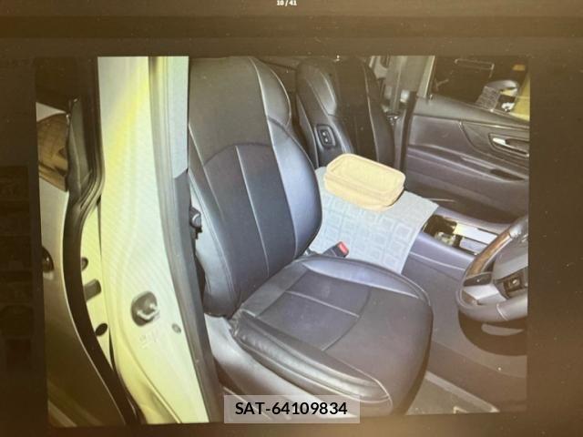 Toyota ALPHARD 2024-05 8437869-4