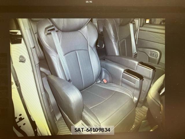 Toyota ALPHARD 2024-05 8437869-6