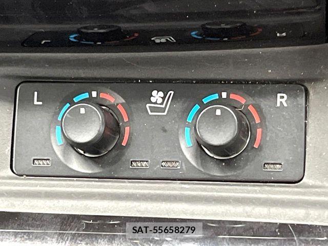 Toyota ALPHARD 2019-12 8437884-6