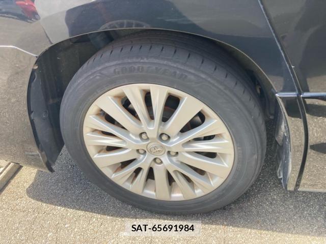 Toyota ALPHARD 2014-01 8437892-3