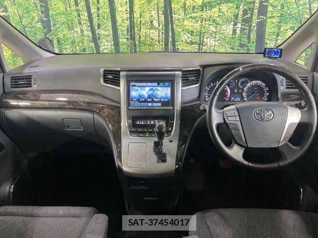 Toyota ALPHARD 2012-07 8437891-1