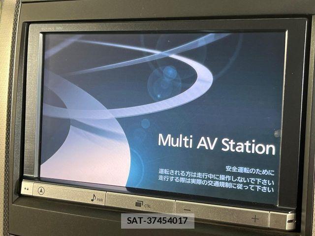 Toyota ALPHARD 2012-07 8437891-3