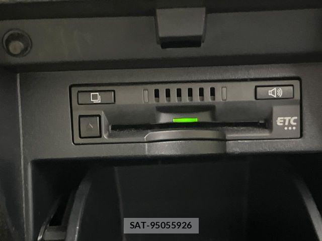 Toyota ALPHARD 2018-07 8456946-6