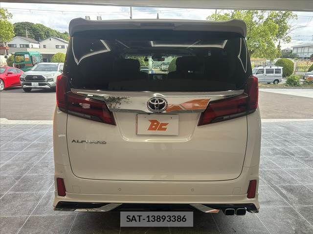 Toyota ALPHARD 2022-09 8456925-13