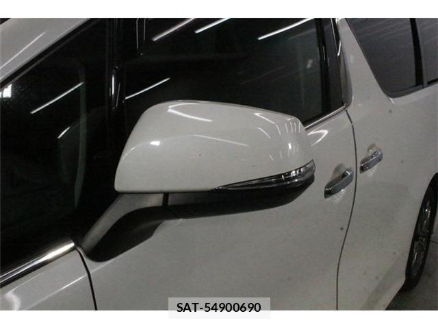 Toyota ALPHARD 2018-04 8456943-16
