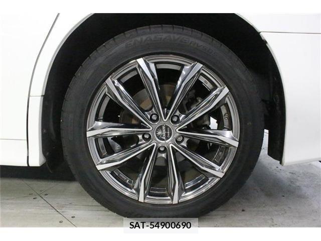 Toyota ALPHARD 2018-04 8456943-24