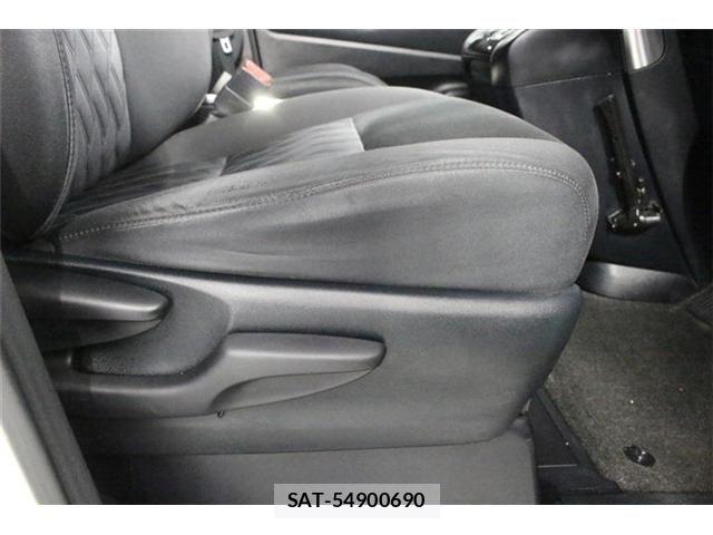 Toyota ALPHARD 2018-04 8456943-27
