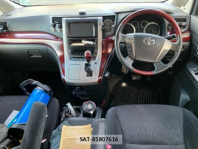 Toyota ALPHARD 2009-11 8456947-11