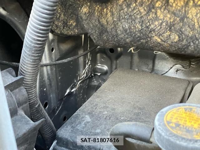 Toyota ALPHARD 2009-11 8456947-15