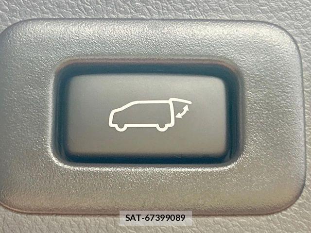 Toyota ALPHARD 2022-04 8484975-6