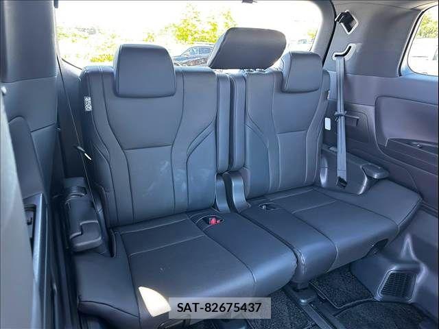 Toyota ALPHARD 2023-08 8484972-11