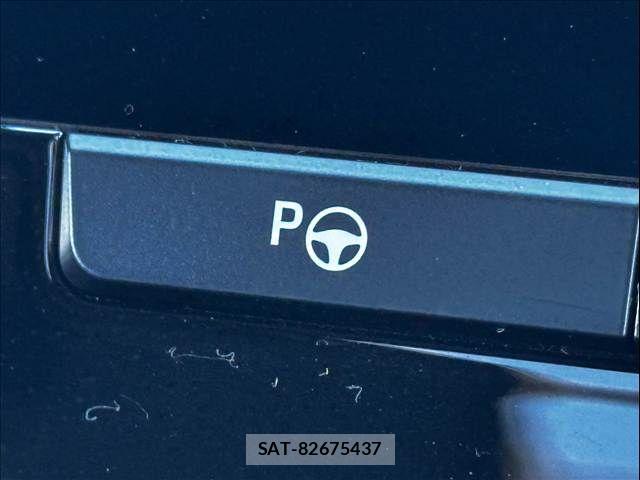 Toyota ALPHARD 2023-08 8484972-4