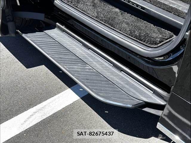 Toyota ALPHARD 2023-08 8484972-5