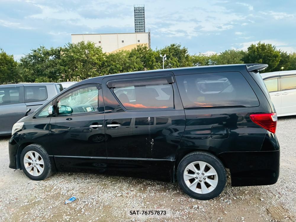 Toyota ALPHARD 2011-06 8252231-1