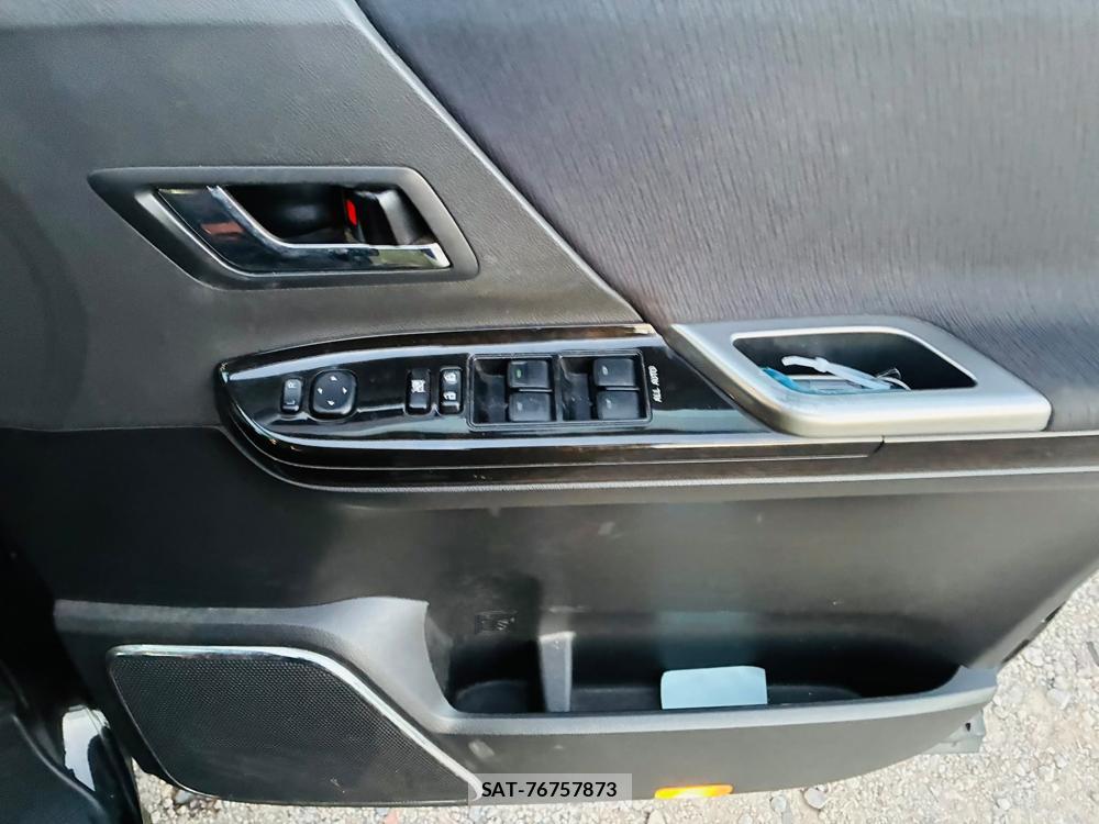 Toyota ALPHARD 2011-06 8252231-23