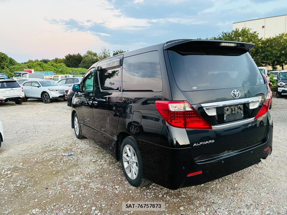 Toyota ALPHARD 2011-06 8252231-2