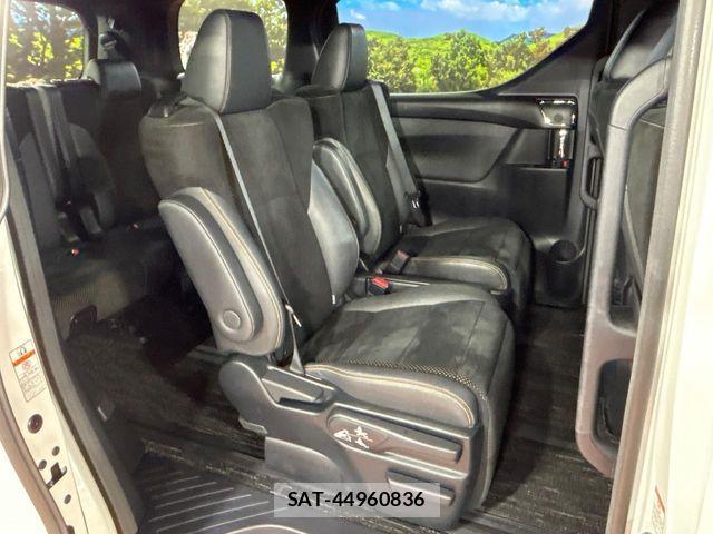 Toyota ALPHARD 2022-03 8523299-8
