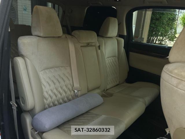 Toyota ALPHARD 2015-07 8523338-9