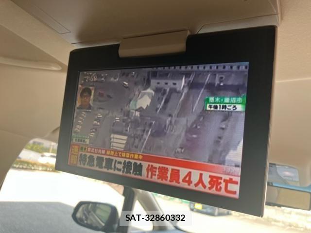 Toyota ALPHARD 2015-07 8523338-26