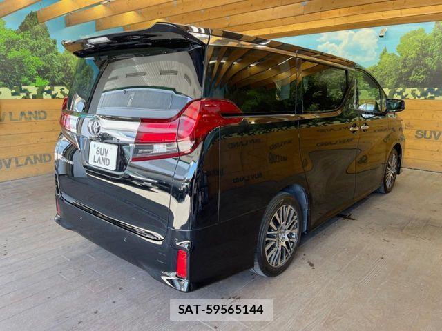 Toyota ALPHARD 2016-01 8523335-16