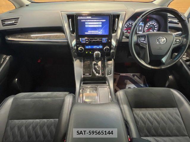Toyota ALPHARD 2016-01 8523335-1