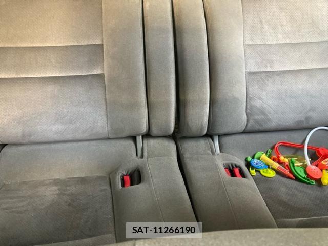 Toyota ALPHARD 2006-02 8523353-12