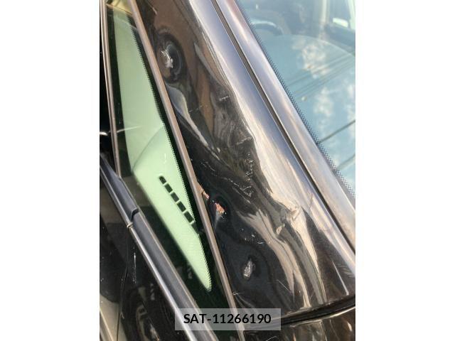 Toyota ALPHARD 2006-02 8523353-19