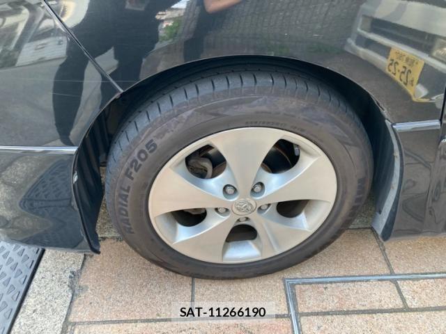 Toyota ALPHARD 2006-02 8523353-6