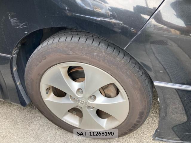 Toyota ALPHARD 2006-02 8523353-8