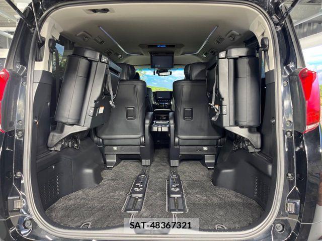 Toyota ALPHARD 2018-03 8523304-11