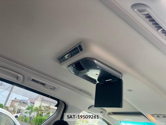 Toyota ALPHARD 2009-12 8523356-14