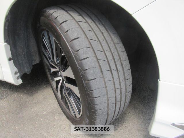 Toyota ALPHARD 2019-07 8523316-15