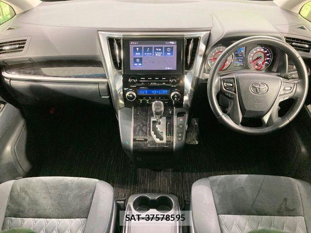 Toyota ALPHARD 2020-08 8523330-1