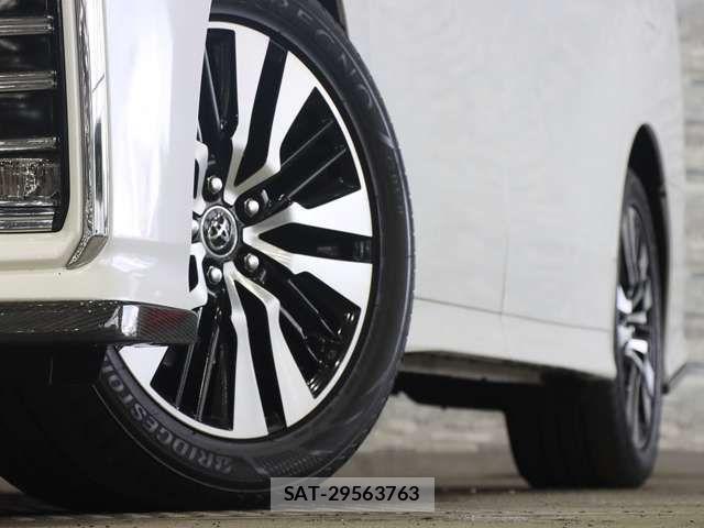 Toyota ALPHARD 2019-05 8523327-18
