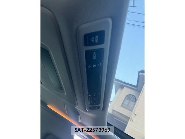 Toyota ALPHARD 2013-04 8523348-15