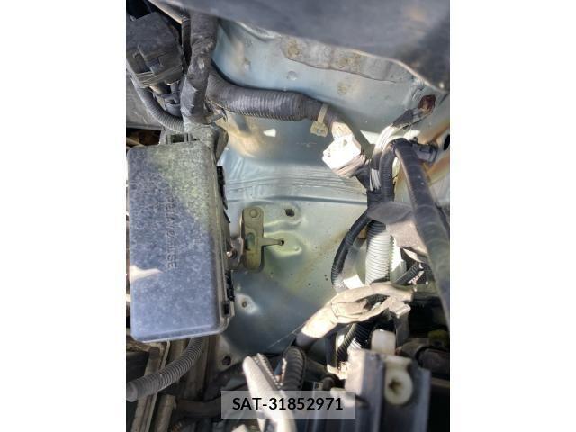 Toyota ALPHARD 2003-07 8523355-29