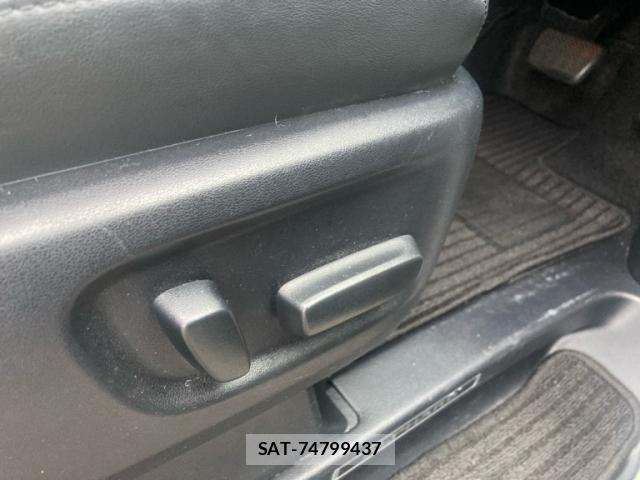 Toyota ALPHARD 2022-04 8523295-16