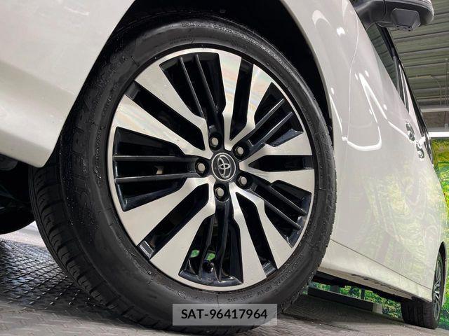 Toyota ALPHARD 2019-04 8523306-13