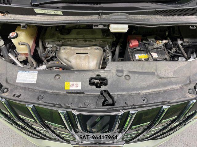 Toyota ALPHARD 2019-04 8523306-18