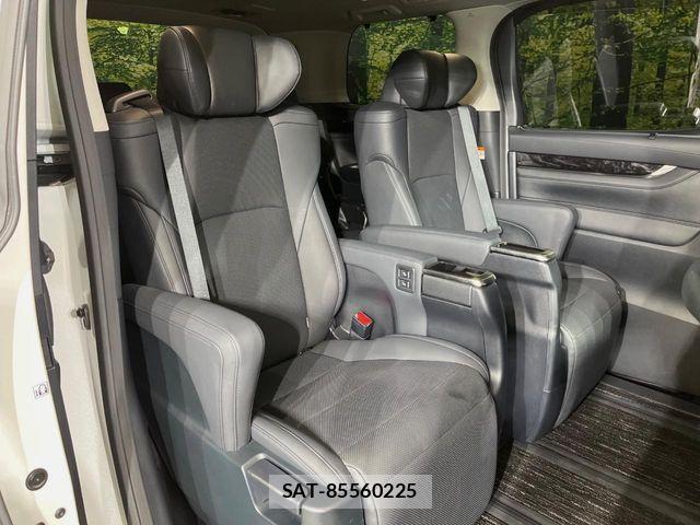 Toyota ALPHARD 2023-01 8523287-7