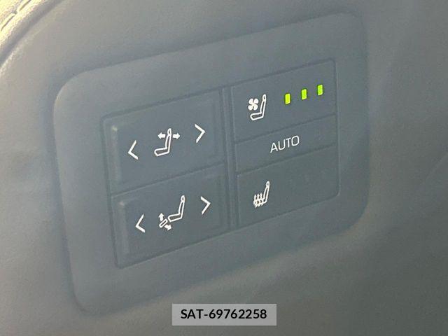 Toyota ALPHARD 2024-12 8560993-6