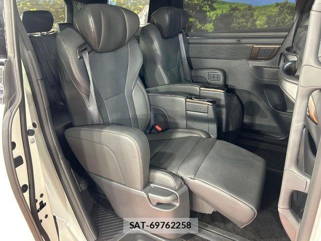 Toyota ALPHARD 2024-12 8560993-8