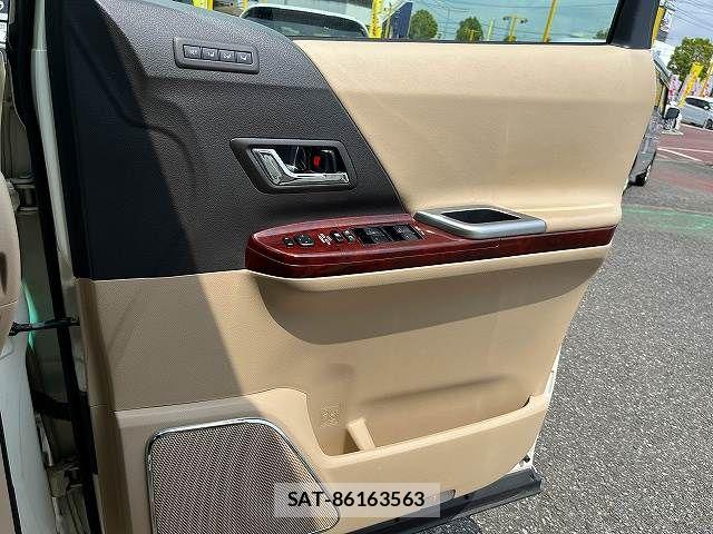 Toyota ALPHARD 2008-06 8561040-12