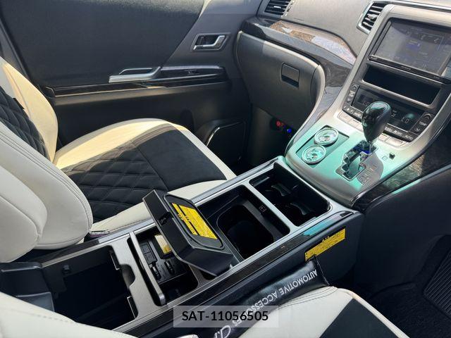 Toyota ALPHARD 2014-04 8561033-22