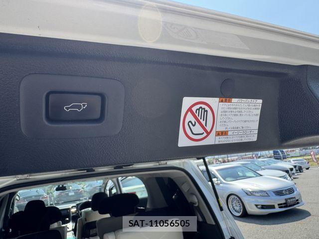 Toyota ALPHARD 2014-04 8561033-27