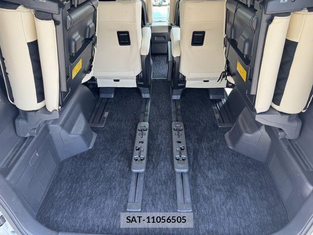 Toyota ALPHARD 2014-04 8561033-28