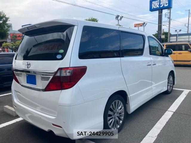 Toyota ALPHARD 2014-01 8561039-2