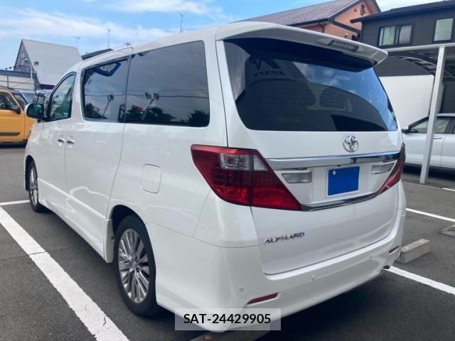 Toyota ALPHARD 2014-01 8561039-3