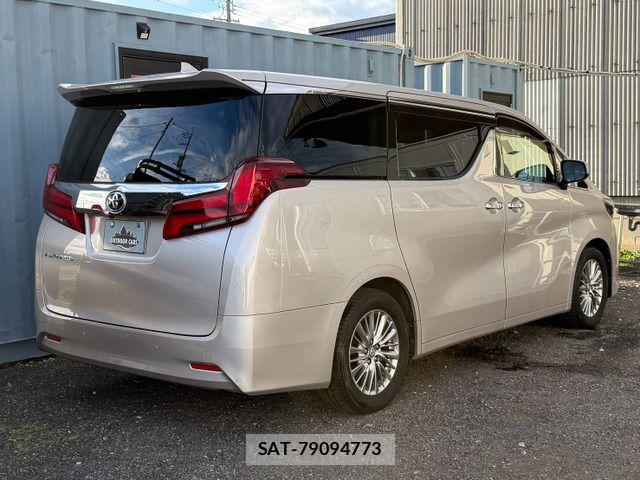 Toyota ALPHARD 2018-10 8561031-1