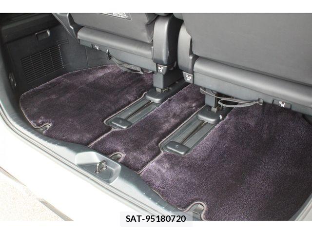 Toyota ALPHARD 2020-06 8561007-15